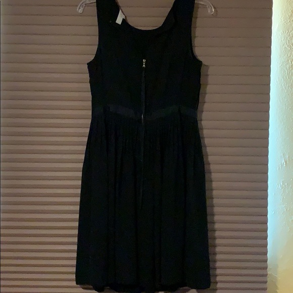 Classy Black LOFT dress Size 4 - Picture 2 of 4
